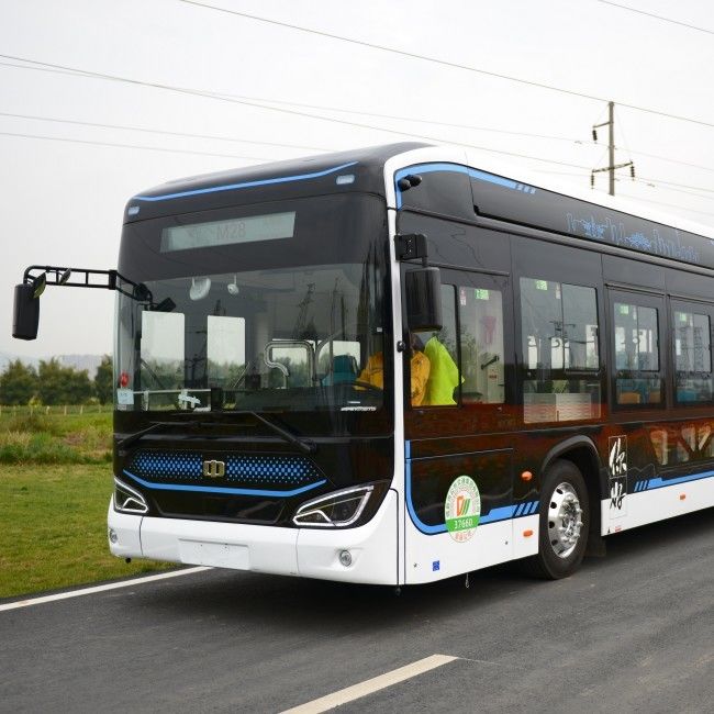 12 M Pure Electric Bus Low Entrance Floor Bus EV Bus 46 Seats with Air Suspension