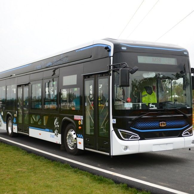 LHD 12m Low Floor E-Bus 280-650km Electric City Bus With 46 Seats