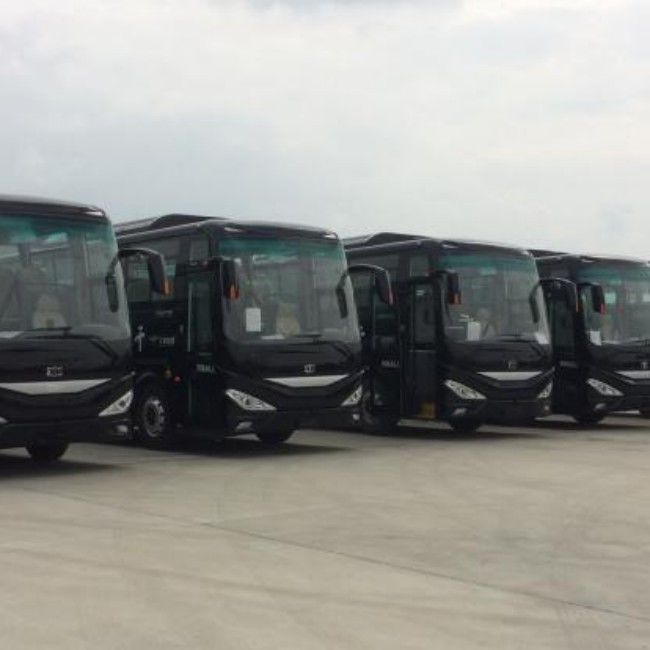 Electric Coach Bus New Energy Pure Electric Coach tourist luxury bus for intercity transportation.
