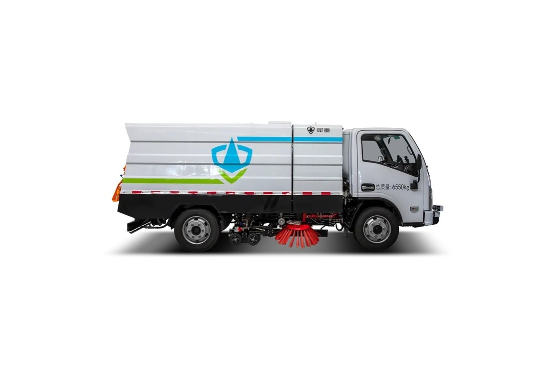 7 Ton Electric Road Sweeper Truck with 2.6m Sweeping Width for Urban Cleaning