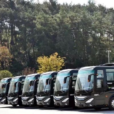 11M Diesel Power Yuchai Engine Luxury Coaches 45 Seats